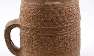 Bronze Age beaker with decorative marks
